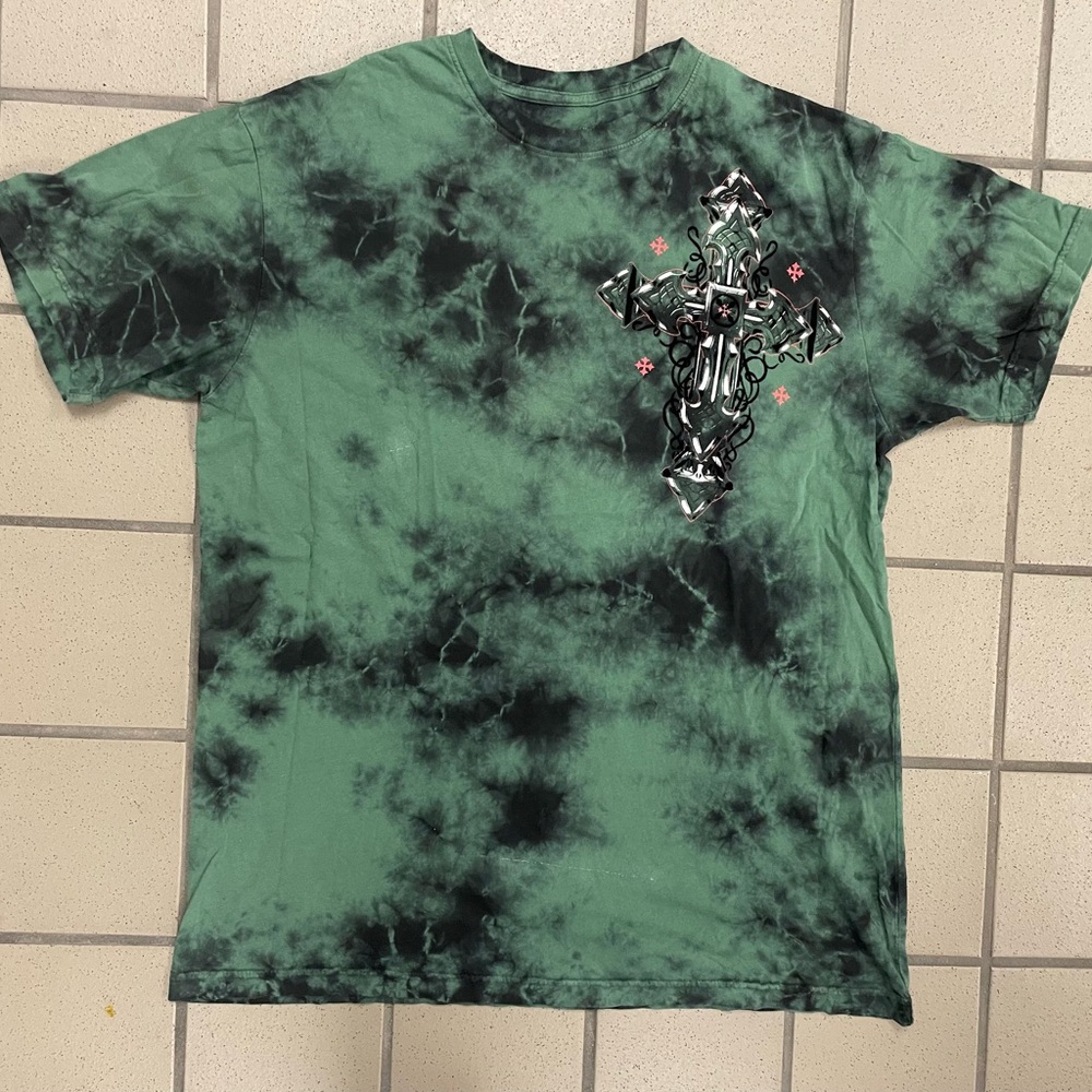 Affliction Sz xl Green Tie-Dye T-Shirt with Cross Design